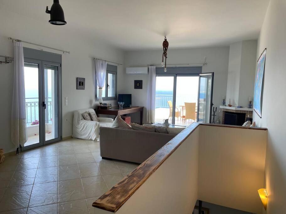 Akoumaros Breeze Villa Jýthio Eksteriør bilde